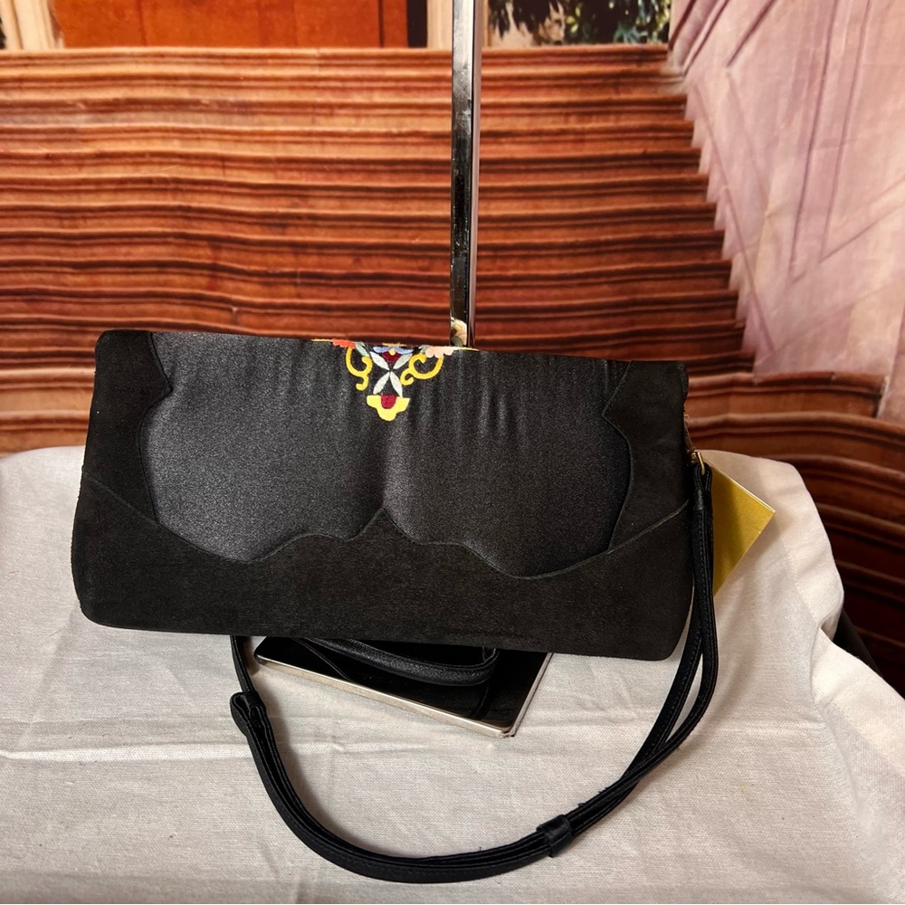 NWT OOVOO Black Suede Satin Floral Embroidered Women's Bag, beautiful - Picture 4 of 10